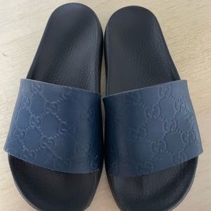 Gucci slides size 7
